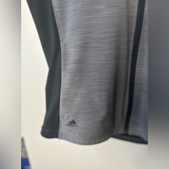 Adidas sports vest - Picture 5 of 16